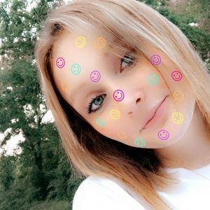 Meet your Posher, Addison